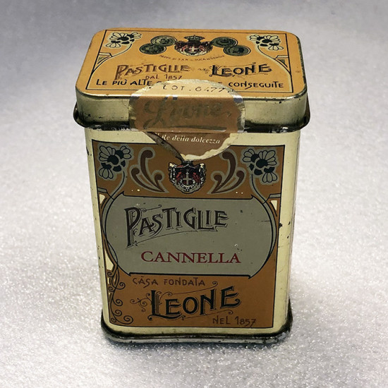 Pastiglie Leone (cannella)